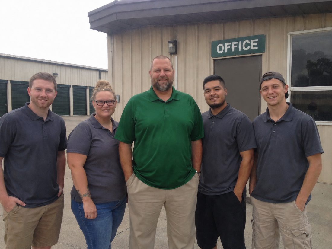 Pest control professionals in Fort Myers, FL